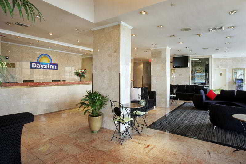 Ramada By Wyndham North Bergen Hotel Eksteriør billede